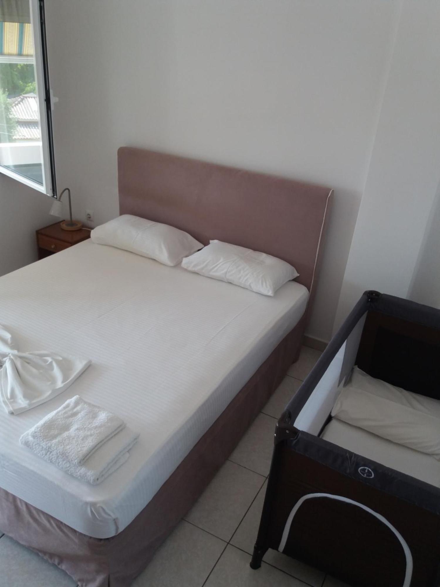 Theros Blu Sarakiniko (Epirus) Habitación foto